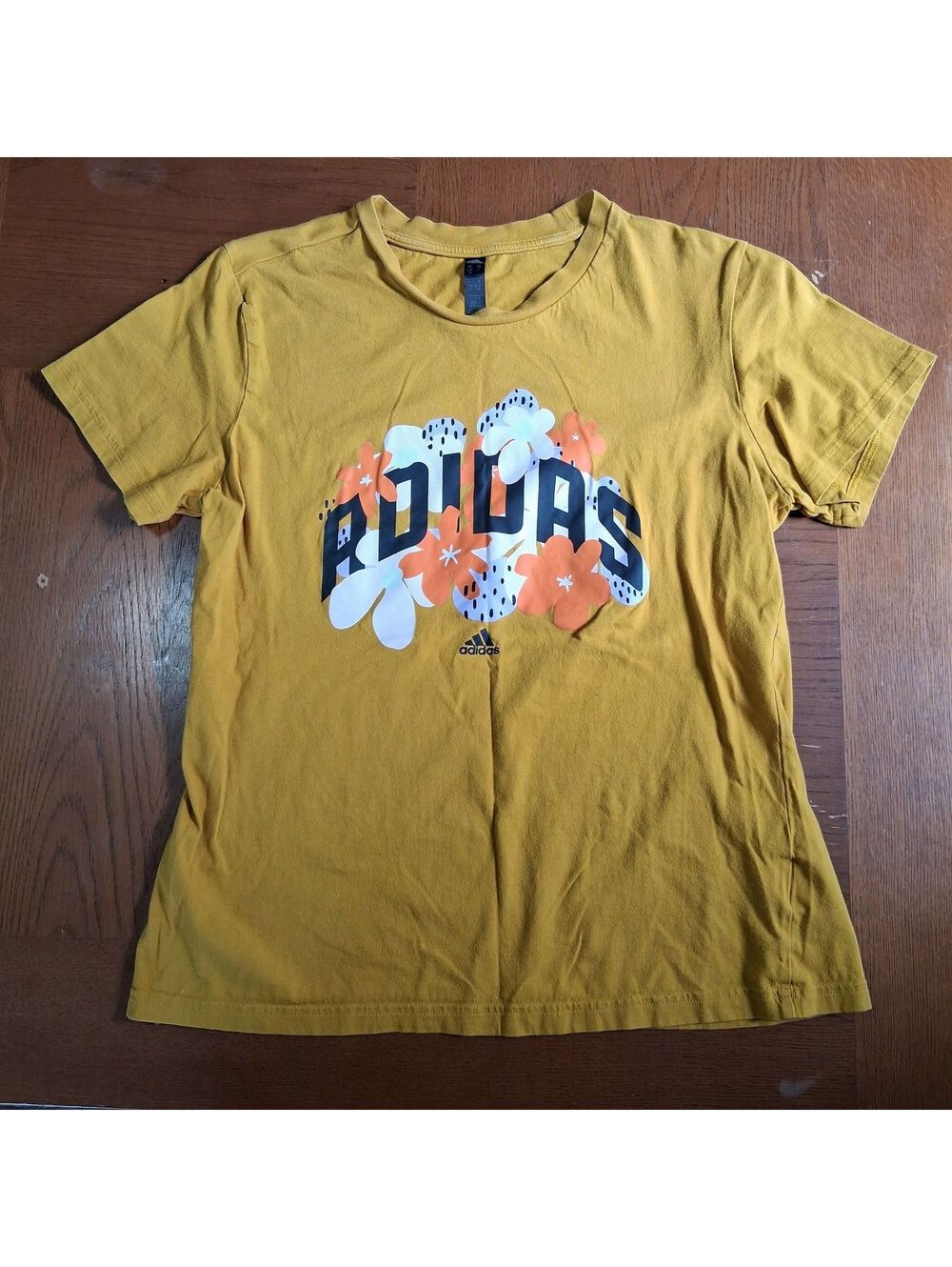 Adidas mustard graphic T-shirt